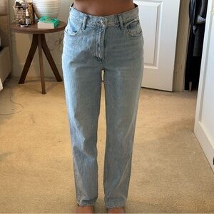 Abercrombie & Fitch Ultra High Rise 90s Straight Jean